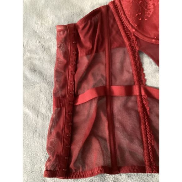 Victoria Secret Corset - Picture 8 of 13